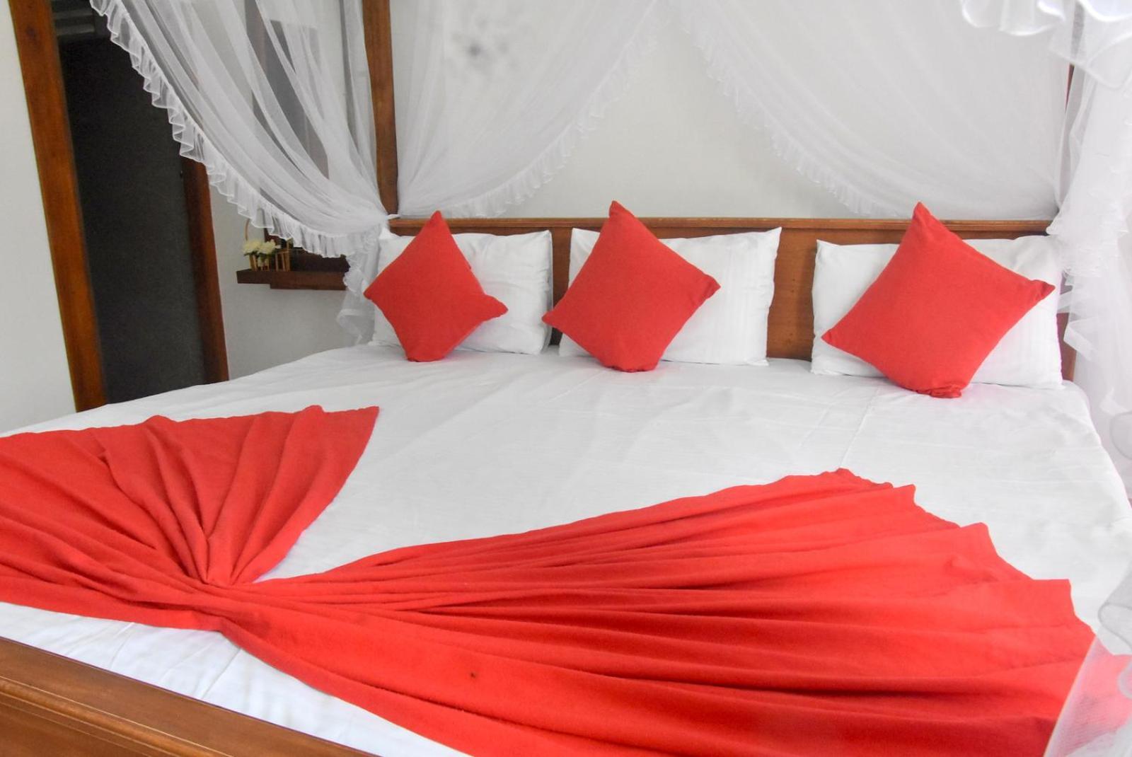 Meegahapokuna Resort アヌラーダプラ エクステリア 写真